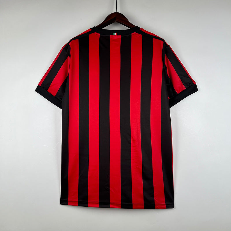 Camisa Retrô AC Milan 2017/18 Home