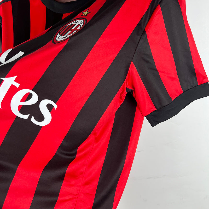 Camisa Retrô AC Milan 2017/18 Home