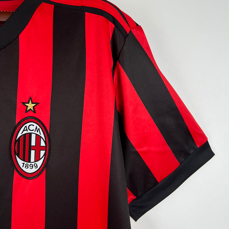 Camisa Retrô AC Milan 2017/18 Home