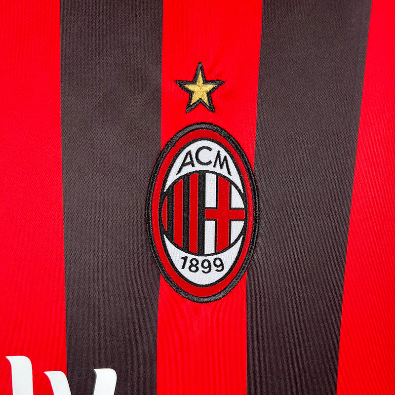 Camisa Retrô AC Milan 2017/18 Home